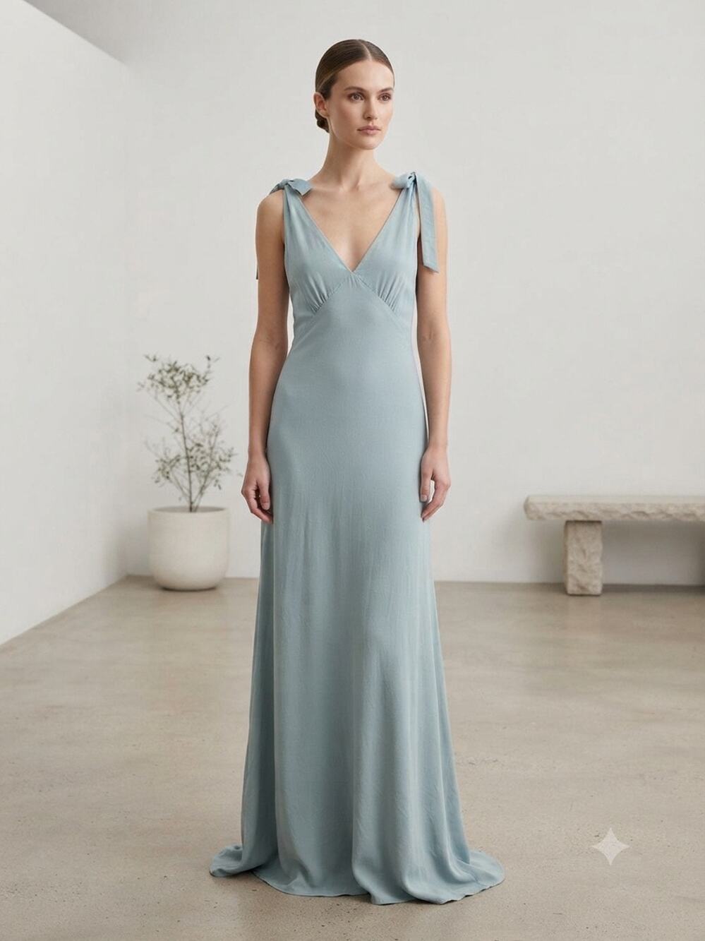 New few moda Kourt blue gown size M